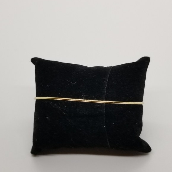 thin gold tone bangle with peach druzy teardrop - Picture 3 of 3